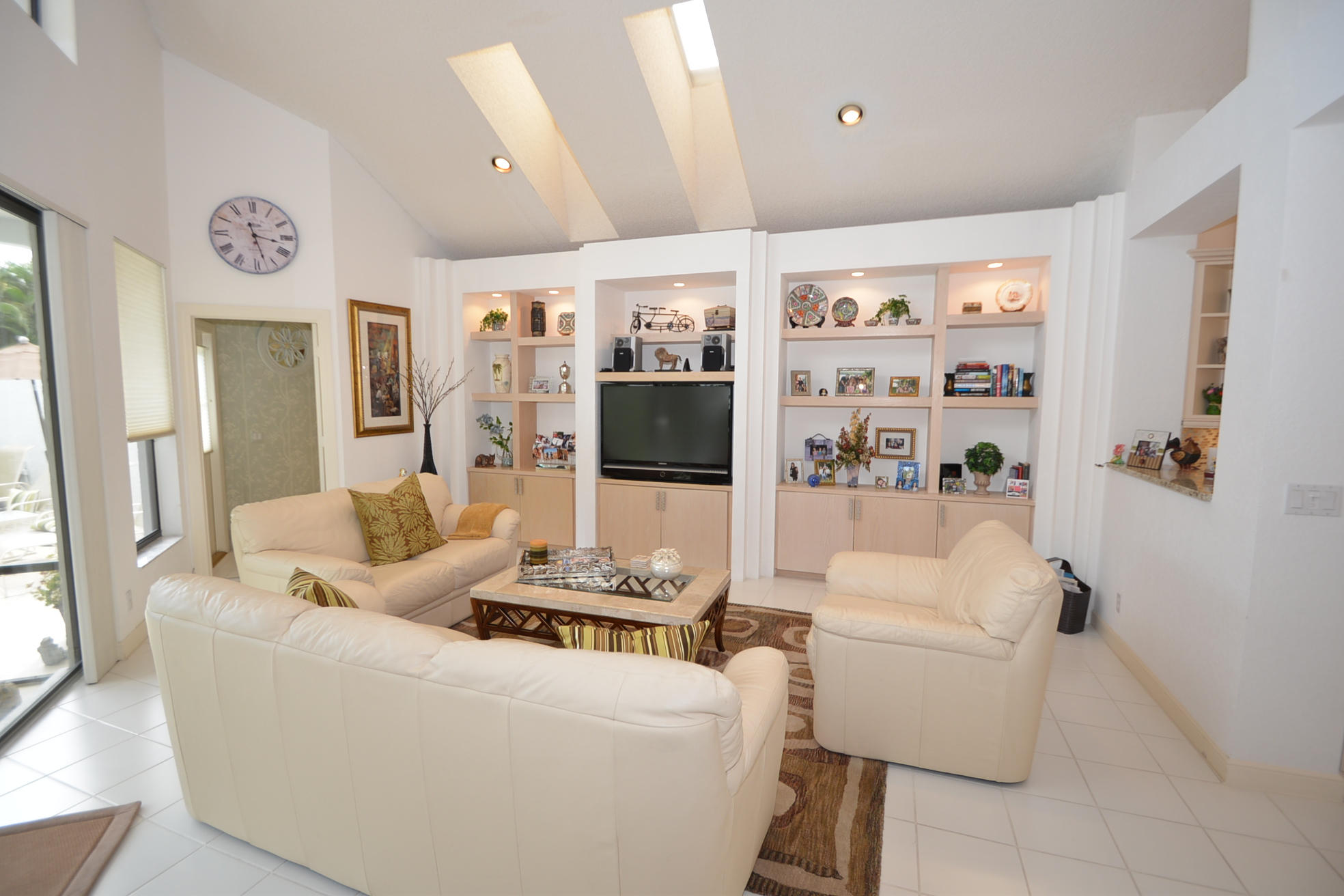 2110 Northwest 60th Circle Boca Raton, FL 33496 - Photo 4 of 35 DSC_9315