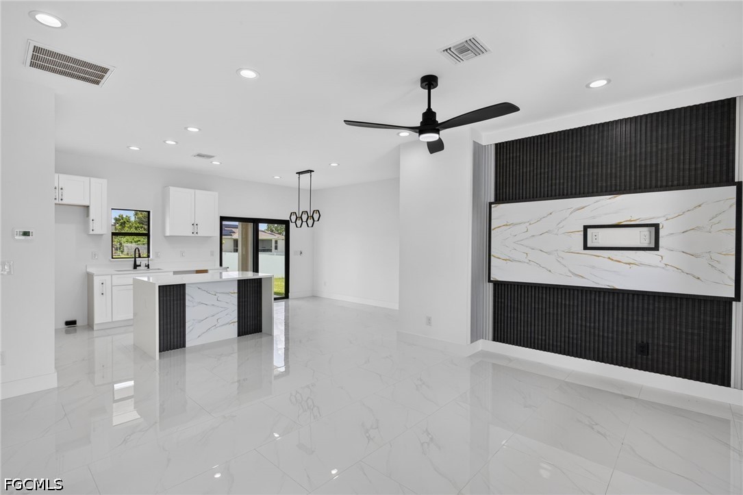 3013 39th Street Southwest Lehigh Acres, FL 33976 - Photo 3 of 24
