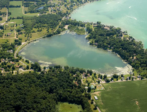 $68,400 | 25 Lane 175 Lime Lake, Angola, IN 46703
