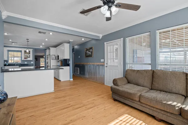 $245,000 | 2006 Main Street, Danbury, TX 77534