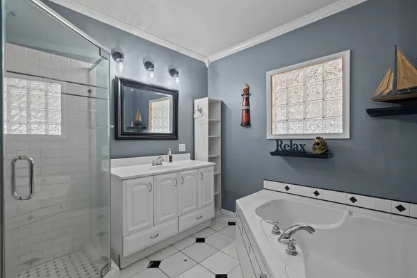 $245,000 | 2006 Main Street, Danbury, TX 77534