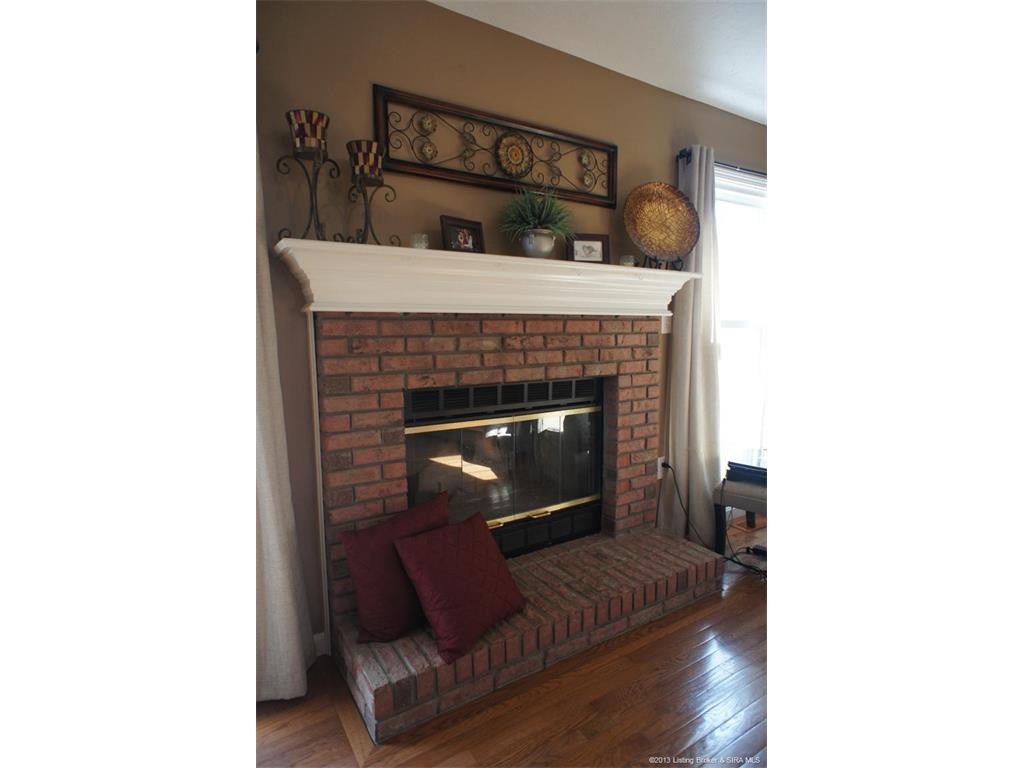 9405 Hunters Ridge Drive Georgetown, IN 47122 - Photo 24 of 79