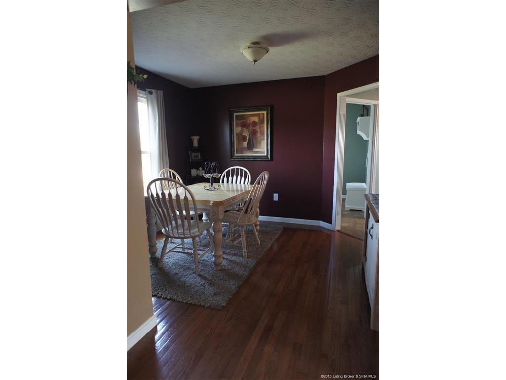 9405 Hunters Ridge Drive Georgetown, IN 47122 - Photo 28 of 79