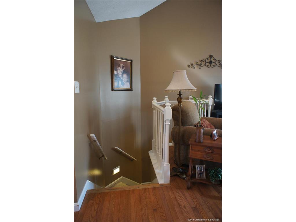 9405 Hunters Ridge Drive Georgetown, IN 47122 - Photo 30 of 79