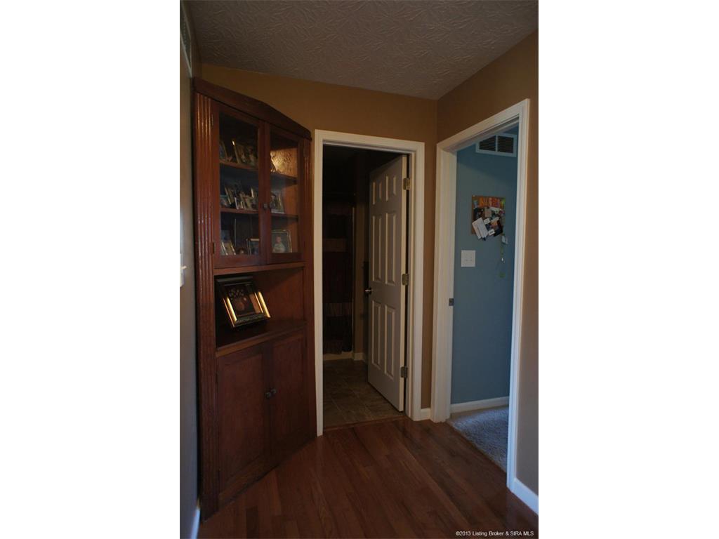 9405 Hunters Ridge Drive Georgetown, IN 47122 - Photo 48 of 79