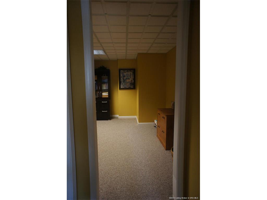 9405 Hunters Ridge Drive Georgetown, IN 47122 - Photo 55 of 79