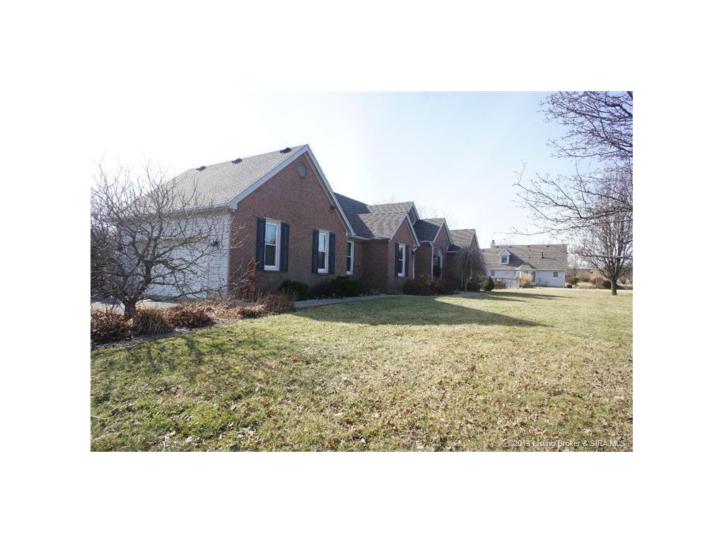 9405 Hunters Ridge Drive Georgetown, IN 47122 - Photo 8 of 79
