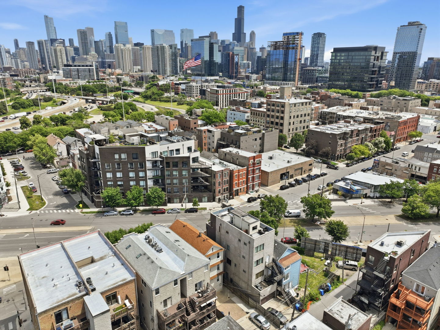 619 North Racine Avenue, Unit 1 Chicago, IL 60642 - Photo 36 of 36 a view of city