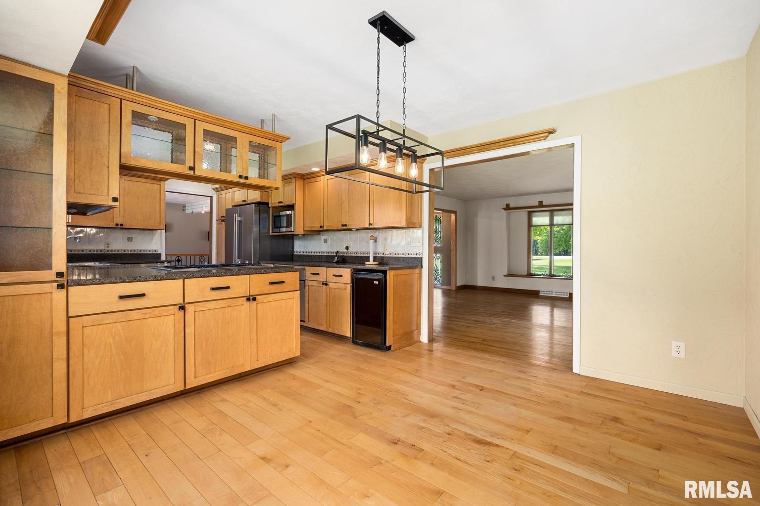 21208 North Blue Ridge Road Chillicothe, IL 61523 - Photo 11 of 99 Gallery Image 11