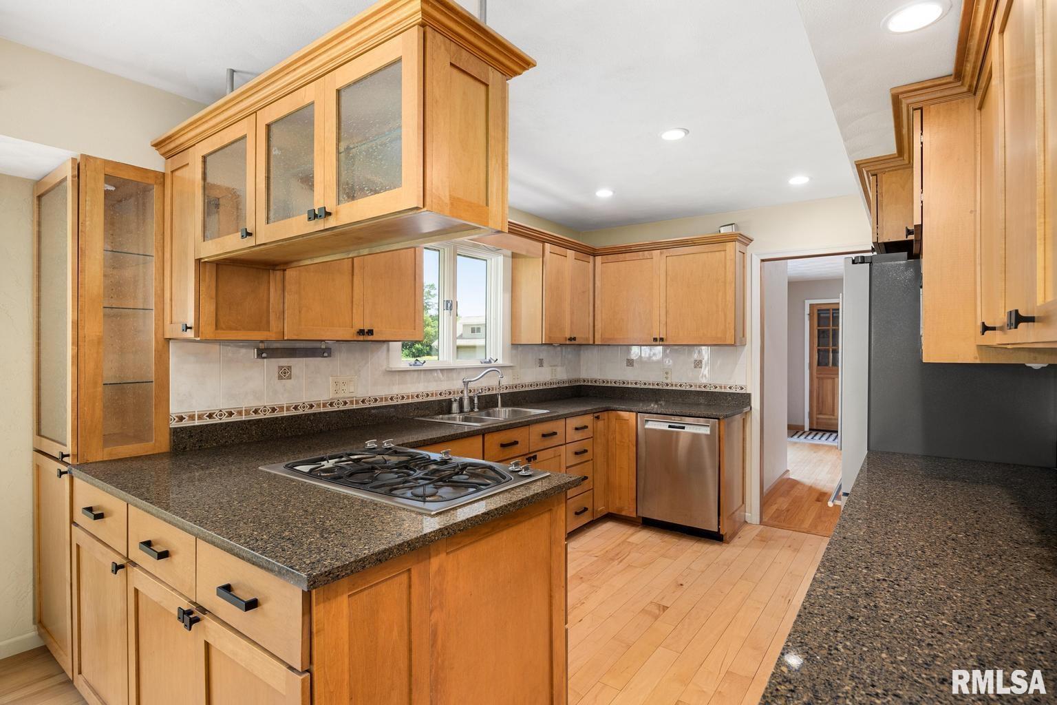 21208 North Blue Ridge Road Chillicothe, IL 61523 - Photo 12 of 99 Gallery Image 12