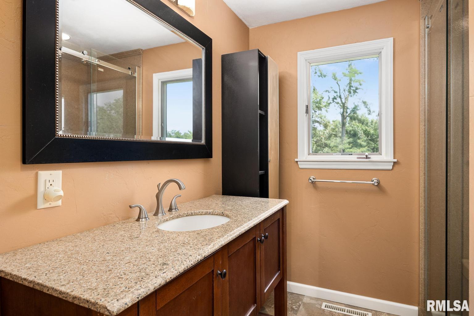 21208 North Blue Ridge Road Chillicothe, IL 61523 - Photo 32 of 99 Gallery Image 32