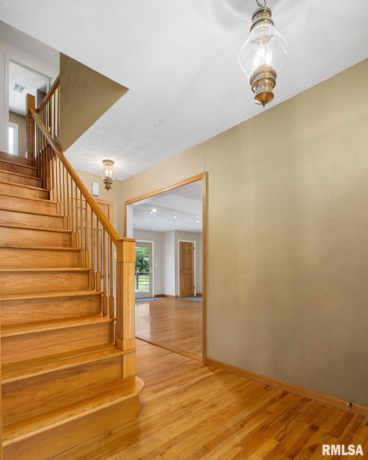 21208 North Blue Ridge Road Chillicothe, IL 61523 - Photo 7 of 99 Gallery Image 7
