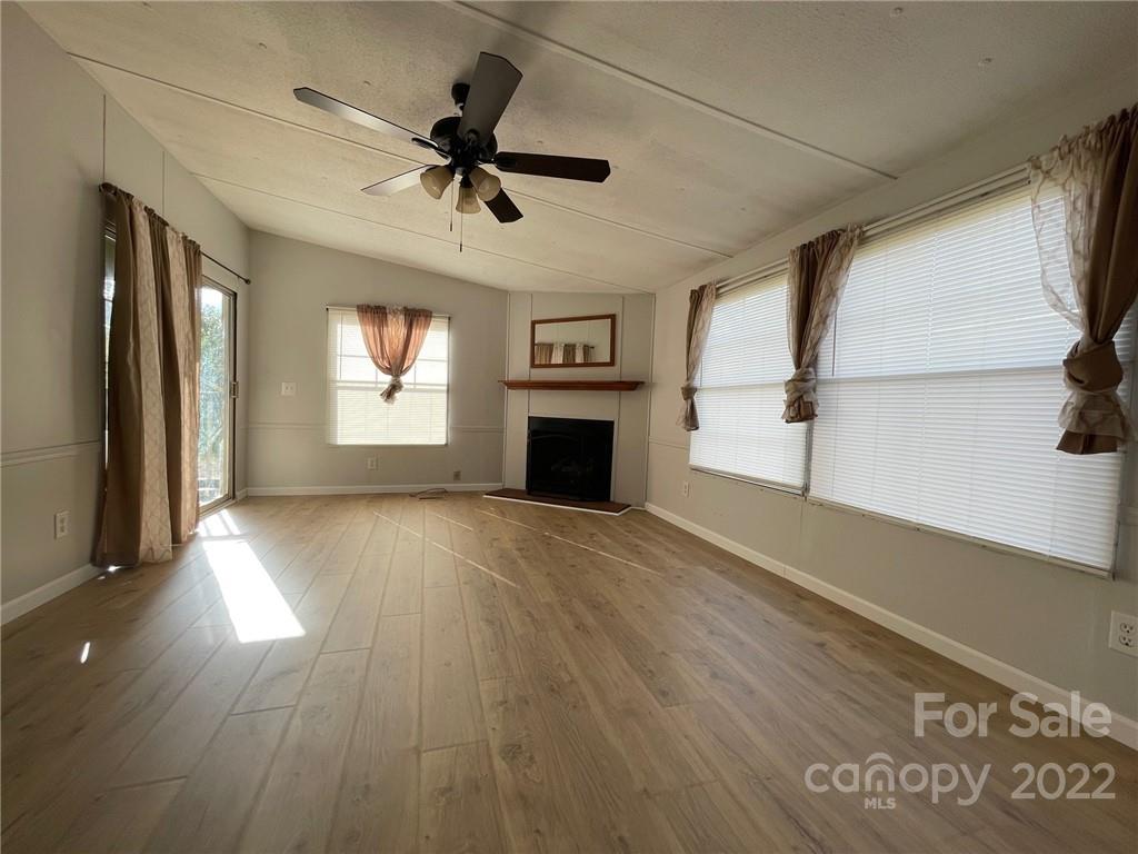15 Star Road Marshall, NC 28753 - Photo 4 of 24 Gallery Image 4