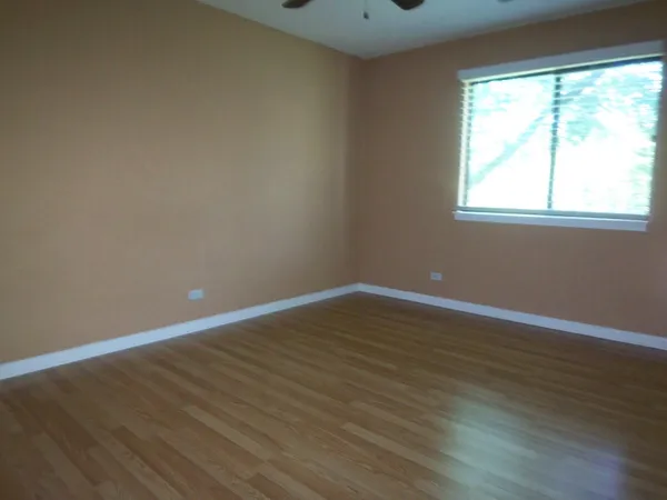 $2,575 | 314 Wildberry Court, Unit A2, Schaumburg, IL 60193