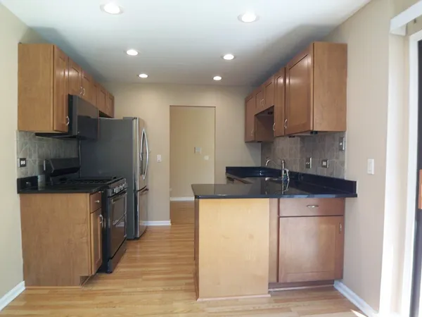 $2,565 | 314 Wildberry Court, Unit A2, Schaumburg, IL 60193
