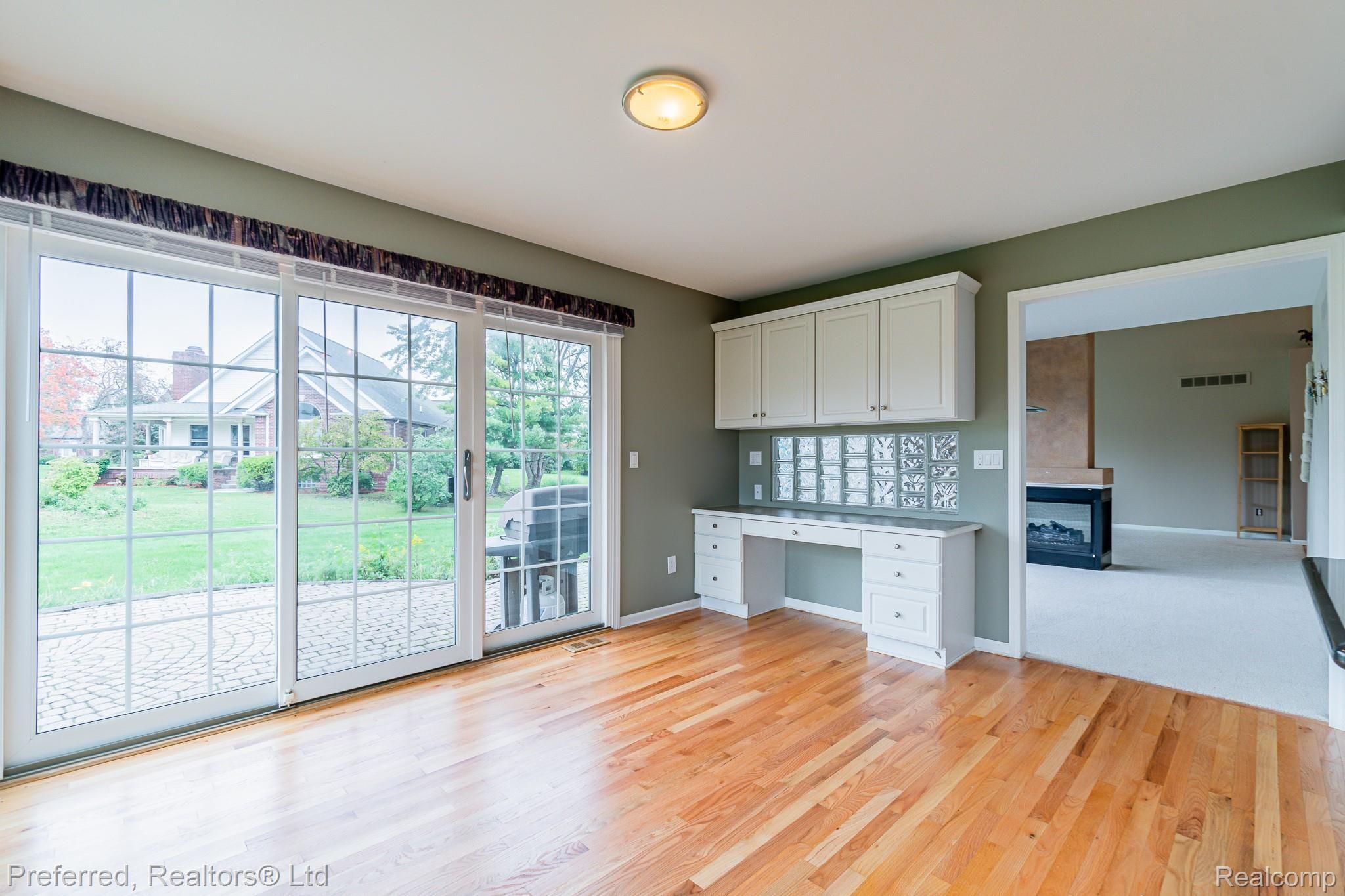 45358 Lothrop Road Canton, MI 48188 - Photo 18 of 49 Lothrop-19.jpg
