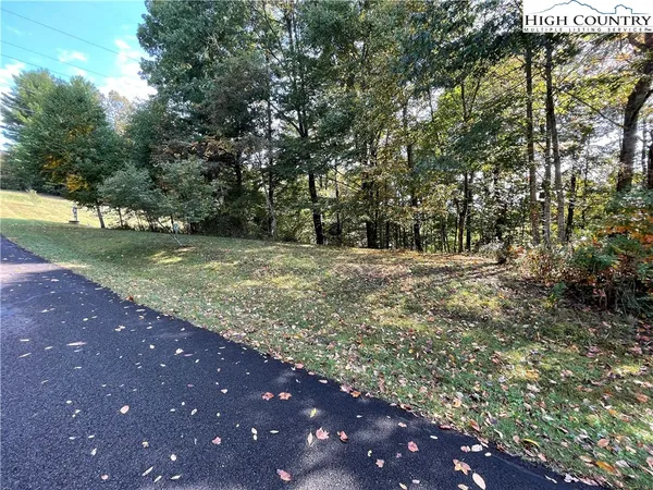 $37,900 | Autumn Run, West Jefferson, NC 28694