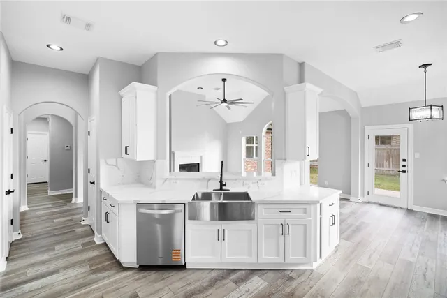 $390,000 | 3018 Schumann Oaks Drive, Spring, TX 77386