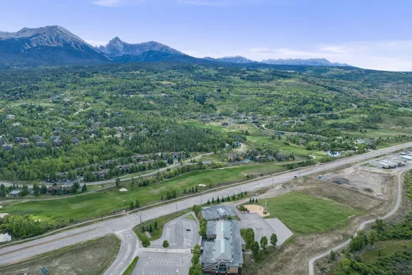 $1,650,000 | 413 Kestrel Lane, Silverthorne, CO 80498