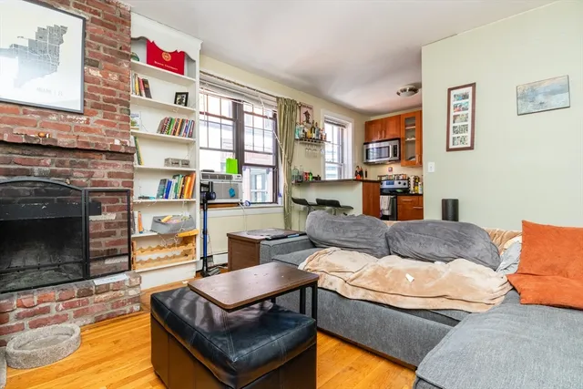 $3,200 | 286-288 Cambridge Street, Unit 8, Boston, MA 02114