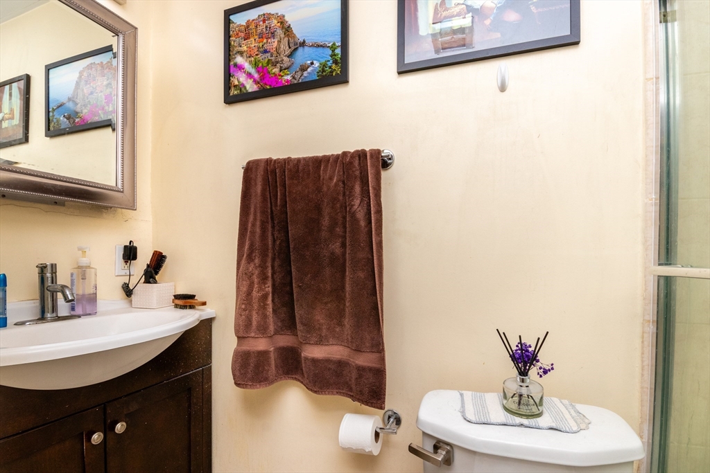 286-288 Cambridge Street, Unit 8 Boston, MA 02114 - Photo 15 of 24