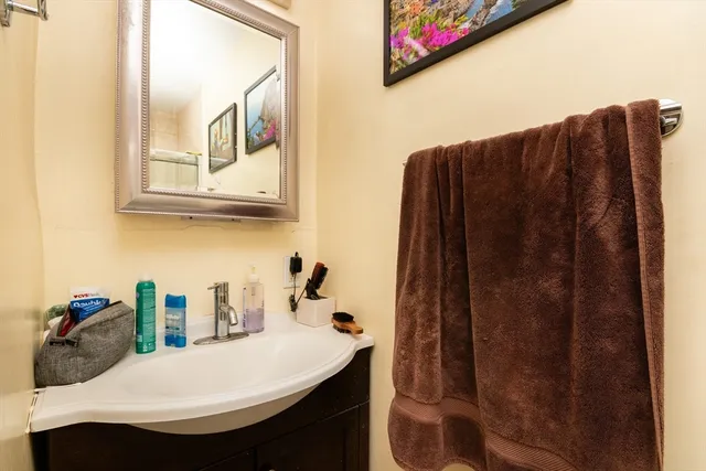 $3,200 | 286-288 Cambridge Street, Unit 8, Boston, MA 02114