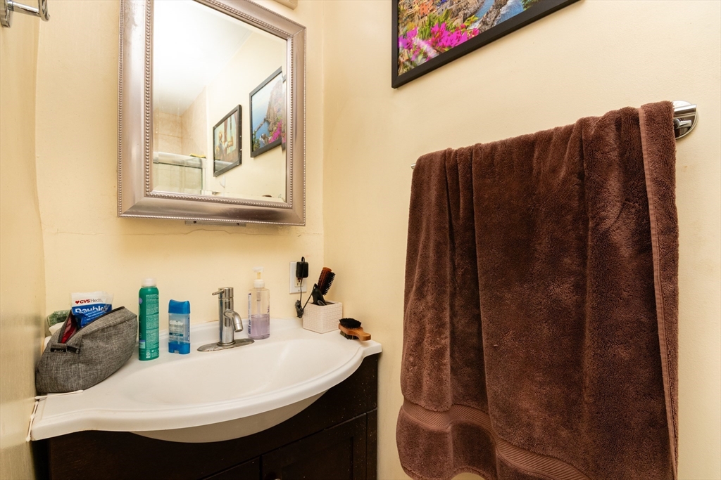 286-288 Cambridge Street, Unit 8 Boston, MA 02114 - Photo 16 of 24