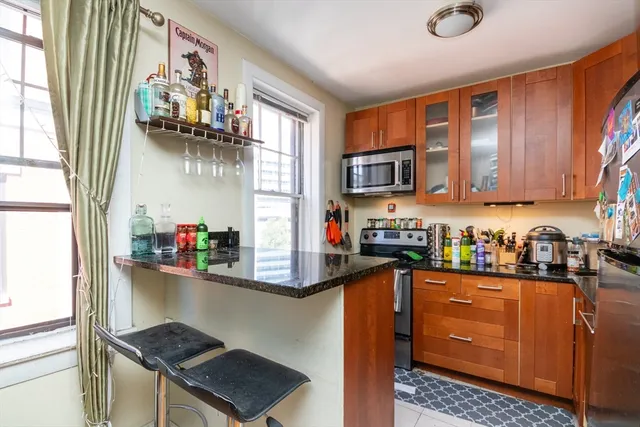 $3,200 | 286-288 Cambridge Street, Unit 8, Boston, MA 02114