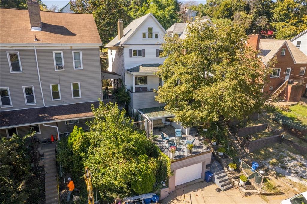 324 Merrimac Street Pittsburgh, PA 15211 - Photo 33 of 37 front view of a house