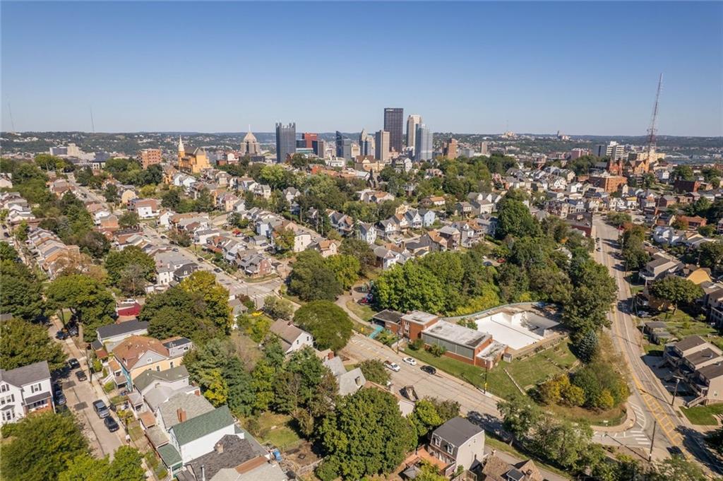 324 Merrimac Street Pittsburgh, PA 15211 - Photo 36 of 37 a view of a city