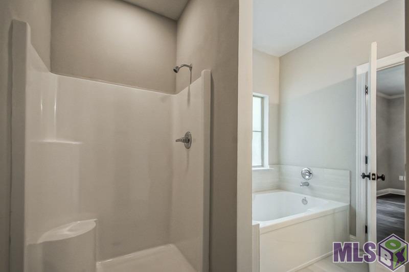 15025 Banff Court Baton Rouge, LA 70819 - Photo 9 of 30 Gallery Image 9