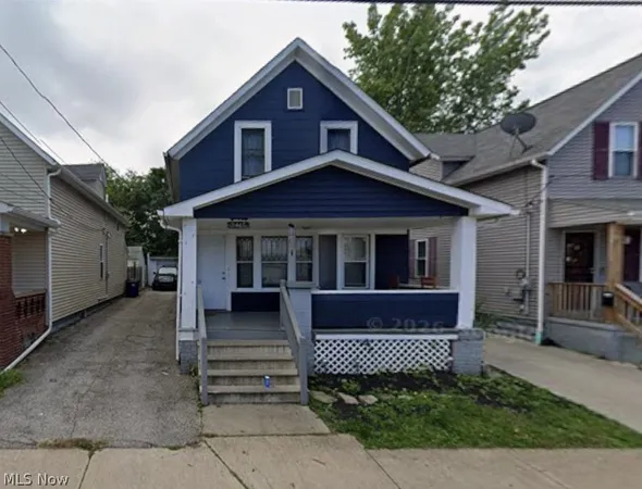 $1,600 | 3415 Roehl Avenue, Unit UP, Cleveland, OH 44109