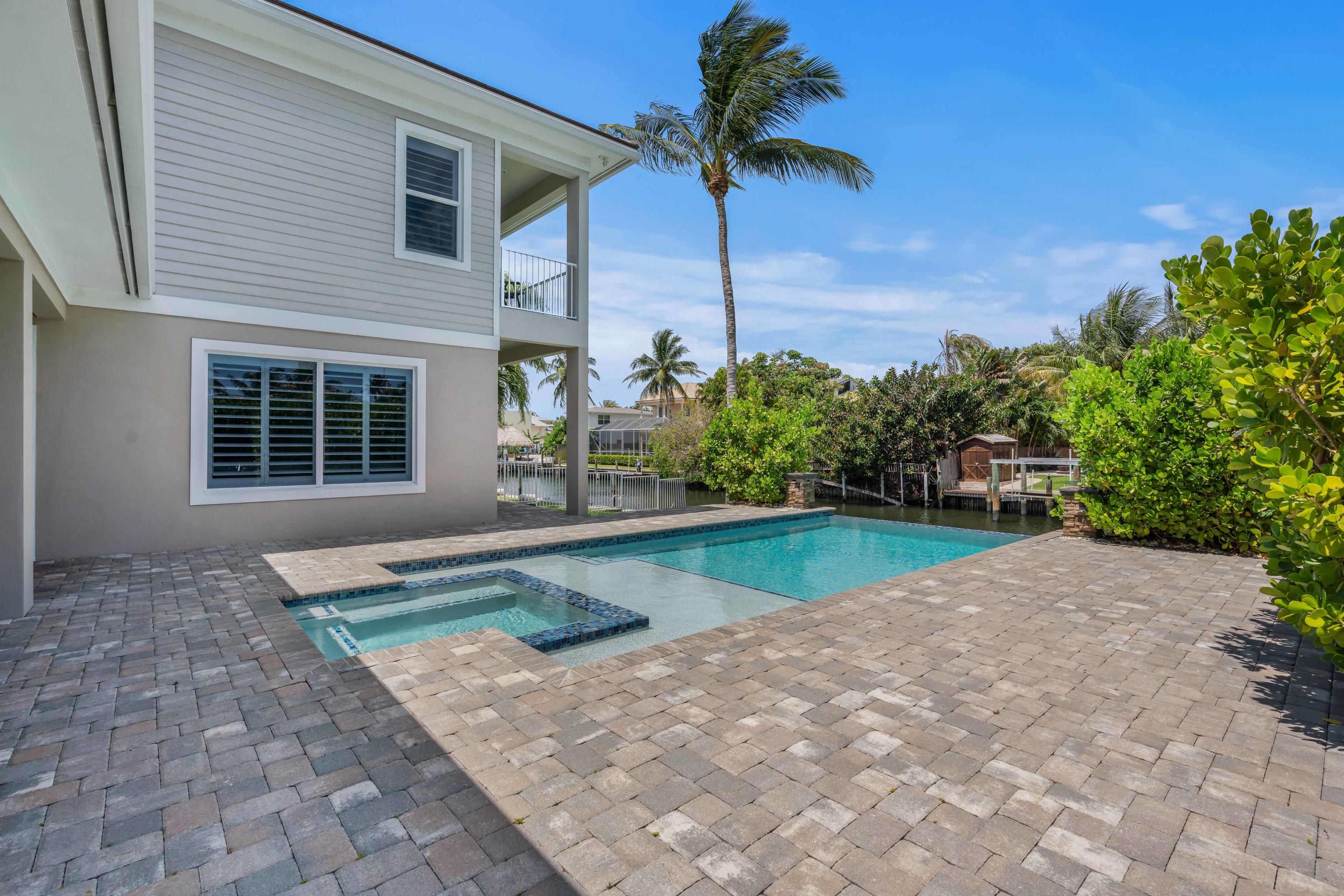 11373 Teach Road Palm Beach Gardens, FL 33410 - Photo 36 of 43 Pool