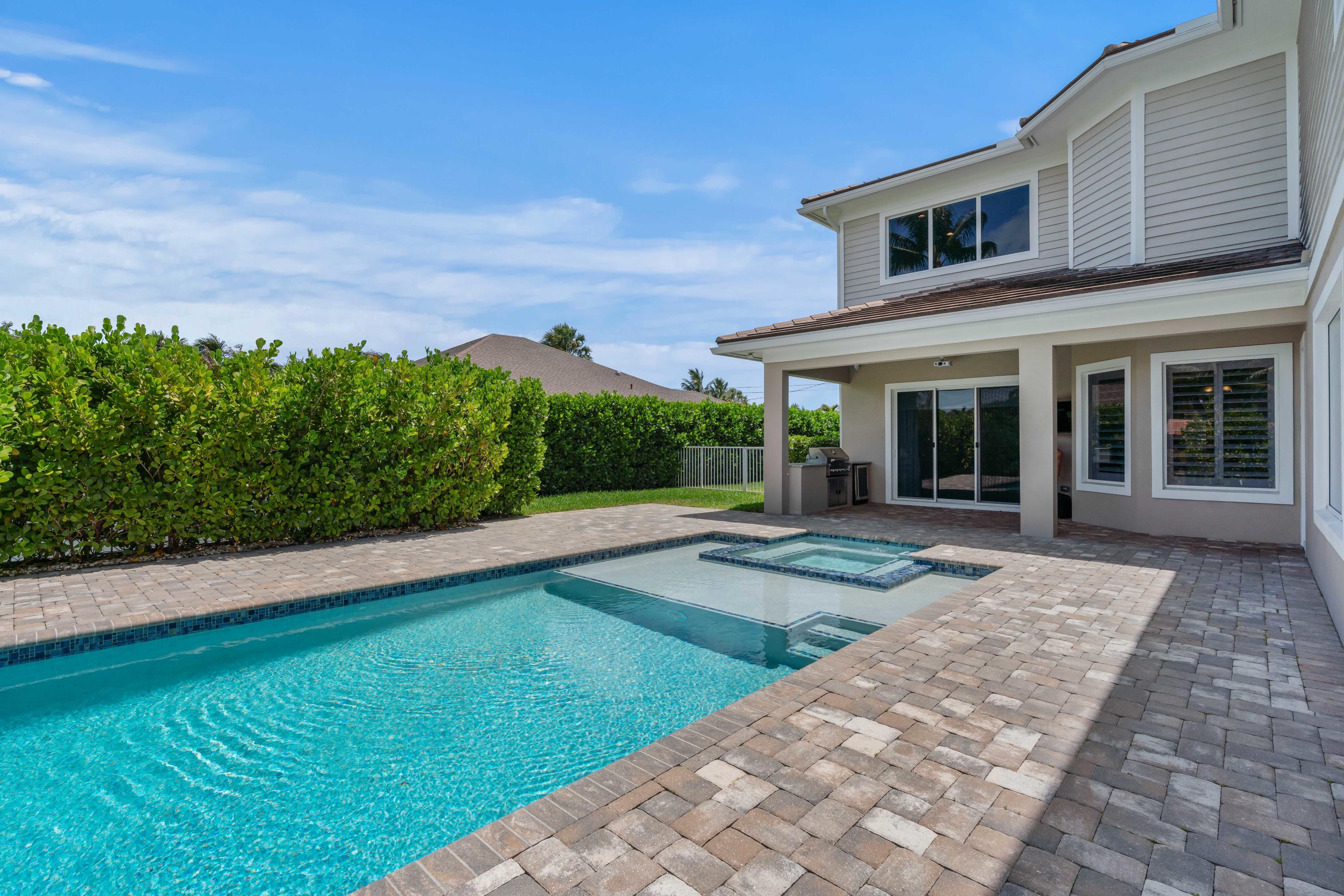 11373 Teach Road Palm Beach Gardens, FL 33410 - Photo 38 of 43 Pool