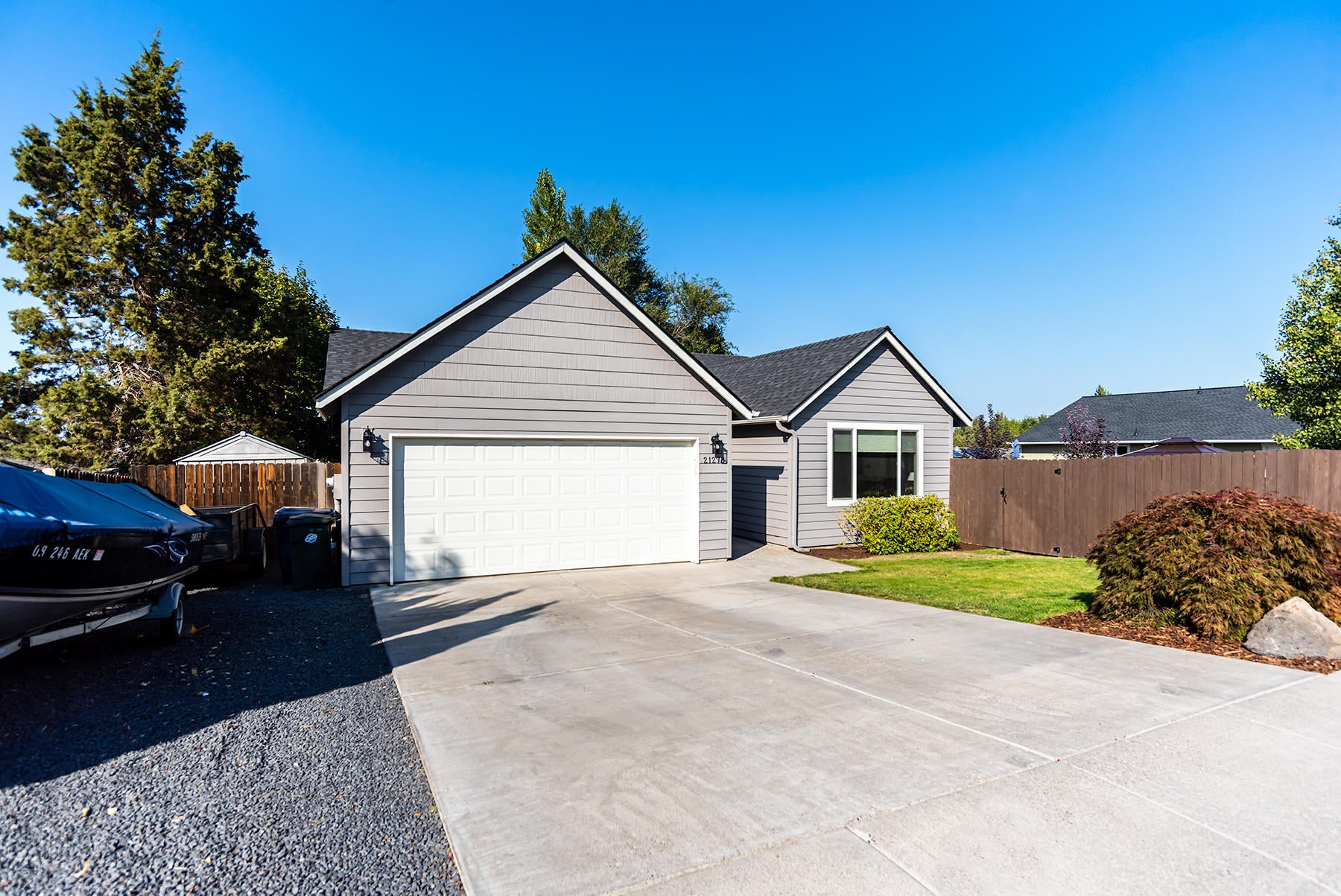 21278 Keyte Road Bend, OR 97701 - Photo 2 of 47 Driveway and boat parking