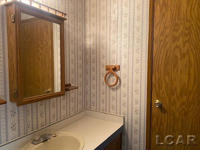 1865 West Valley Road Adrian, MI 49221 - Photo 17 of 32
