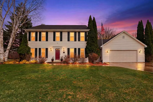 $399,900 | 1838 Westbreeze Drive, Oshkosh, WI 54904