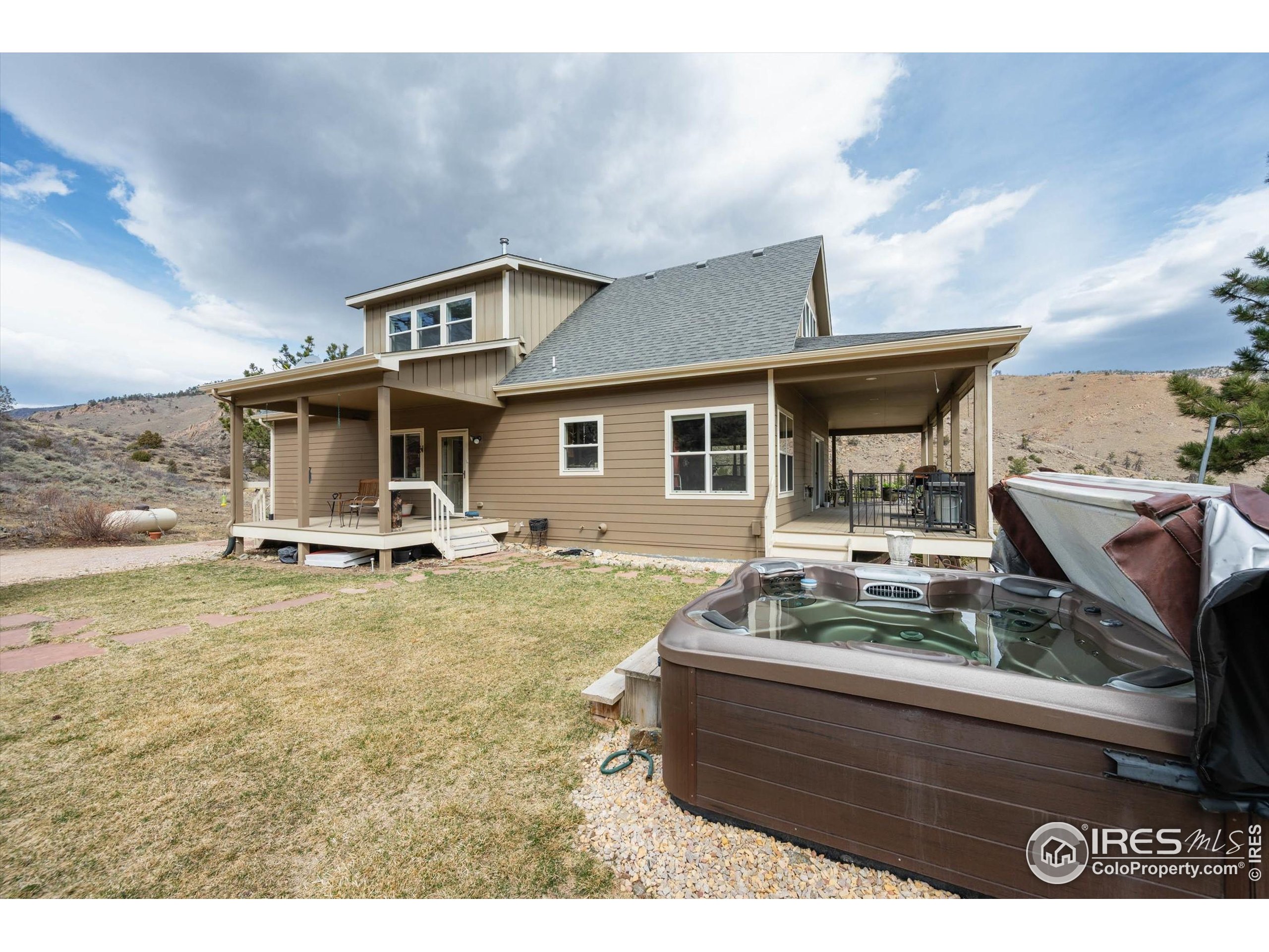 229 Rustic Road Bellvue, CO 80512 - Photo 14 of 50
