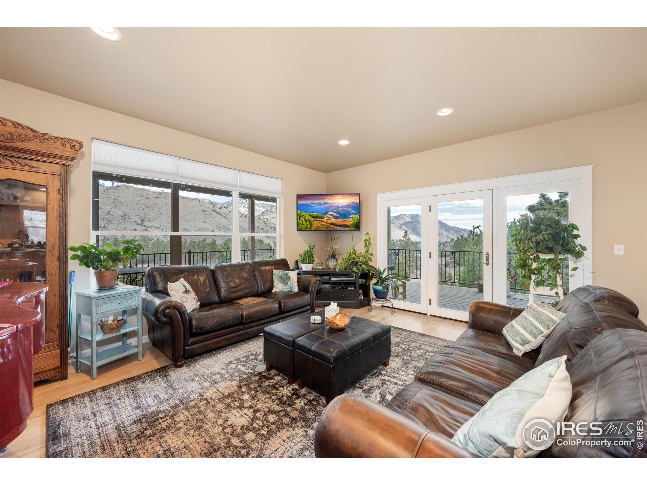 229 Rustic Road Bellvue, CO 80512 - Photo 16 of 50