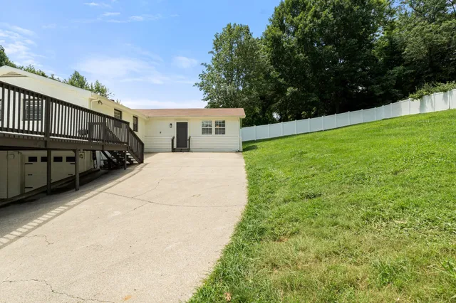 $565,000 | 213 Riverwood Drive, Hendersonville, TN 37075