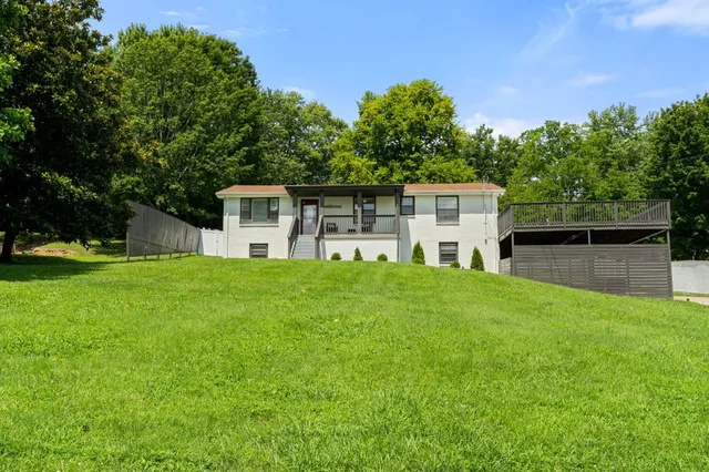 $565,000 | 213 Riverwood Drive, Hendersonville, TN 37075