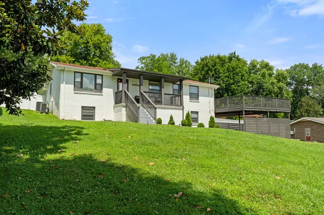$565,000 | 213 Riverwood Drive, Hendersonville, TN 37075