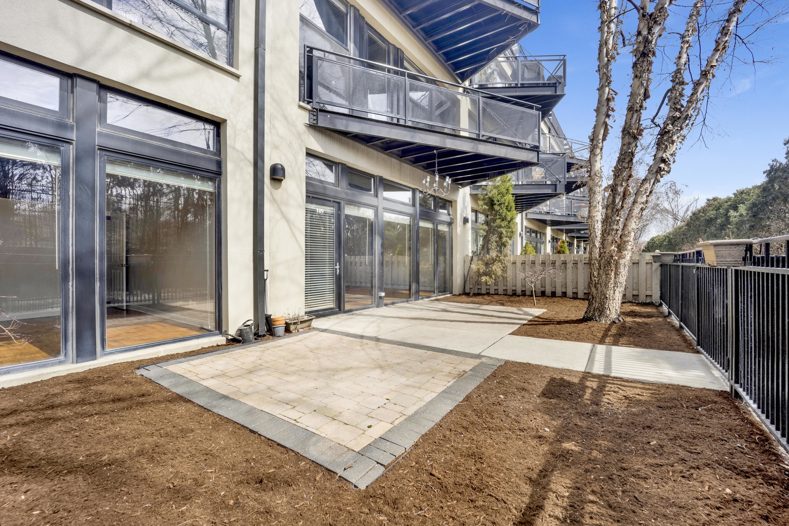 1071 West 15th Street, Unit 109 Chicago, IL 60608 - Photo 24 of 31