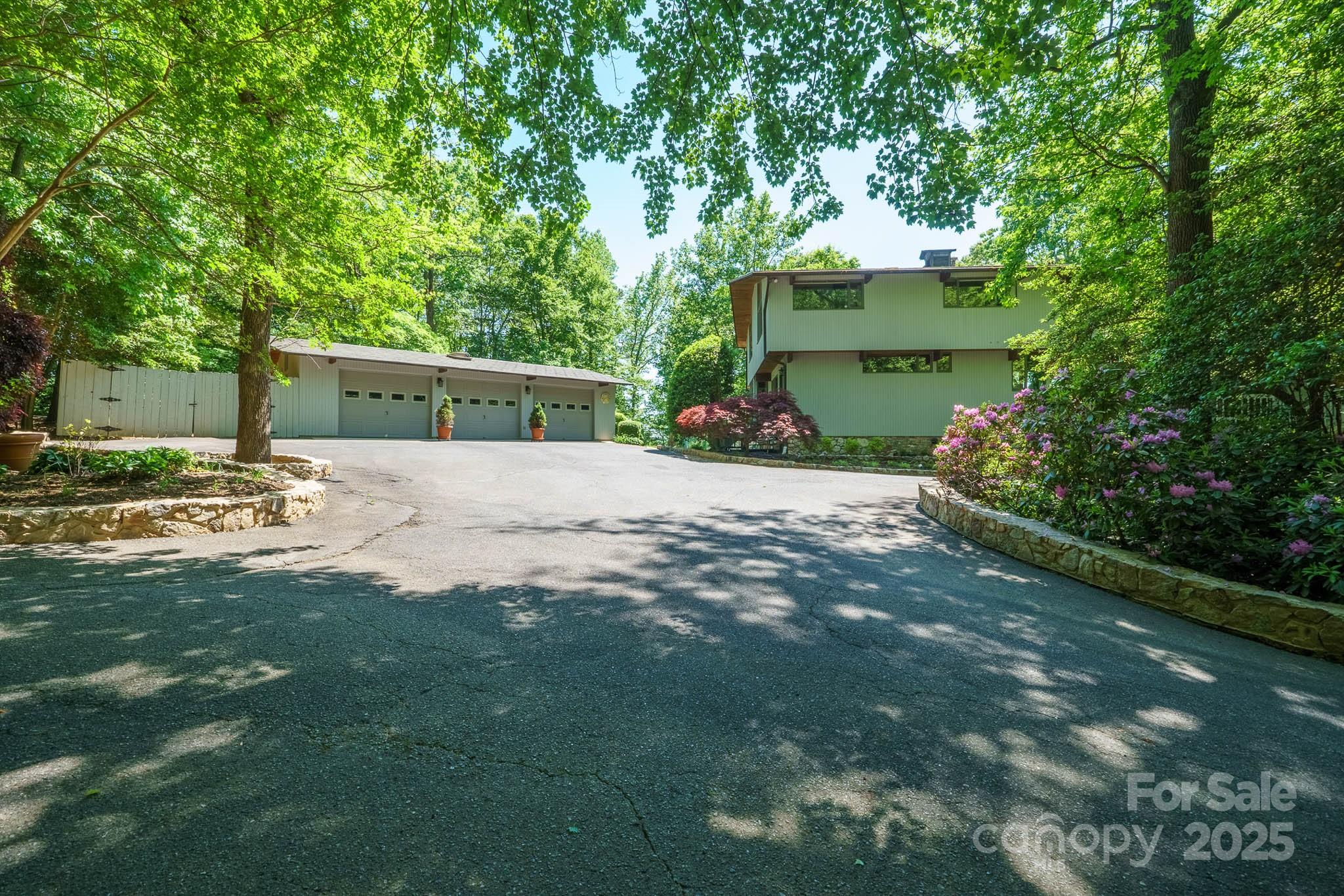3165 Laurel Ridge Road Northwest Hickory, NC 28601 - Photo 4 of 48