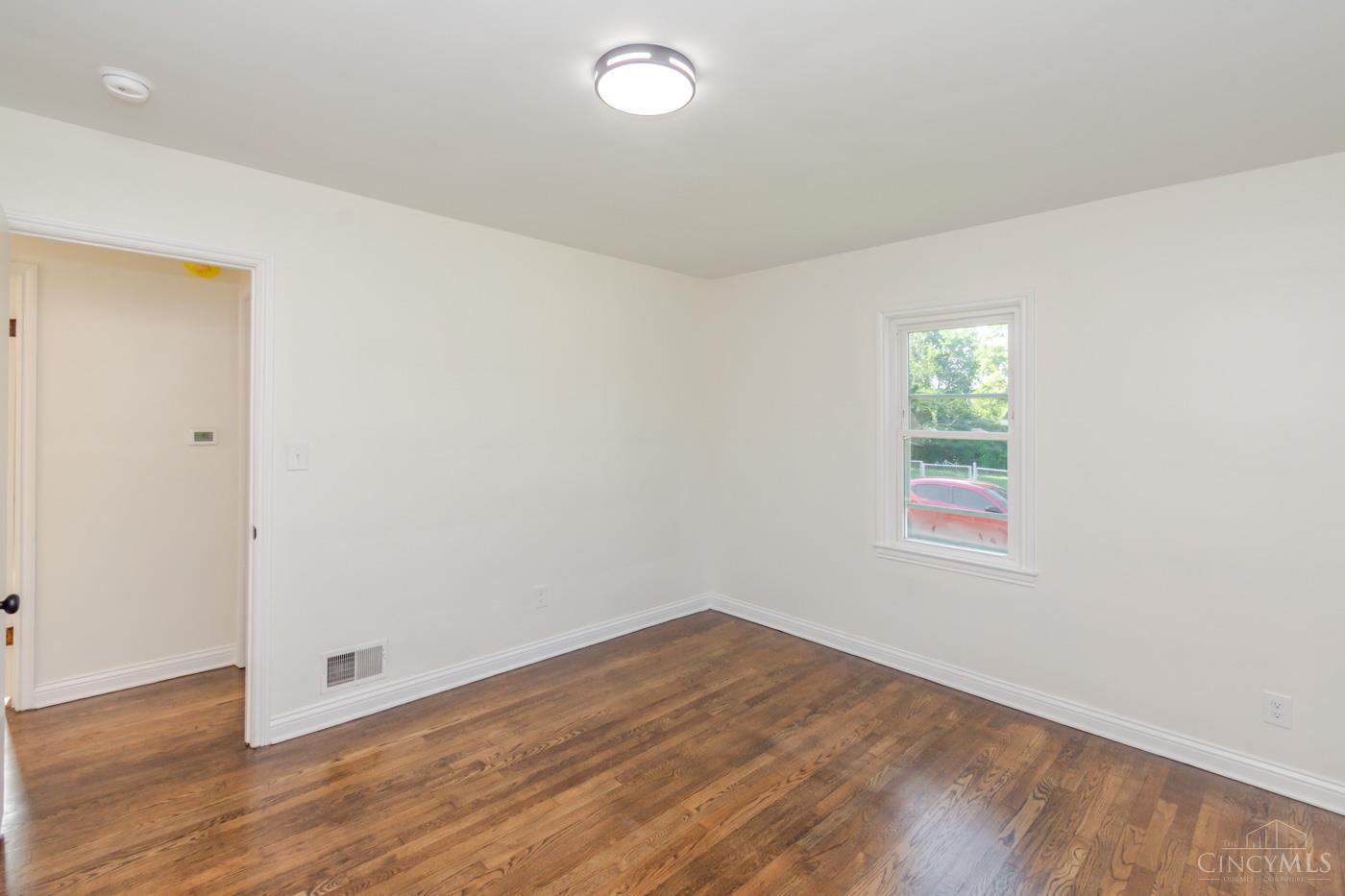 113 Gideon Road Middletown, OH 45044 - Photo 13 of 35