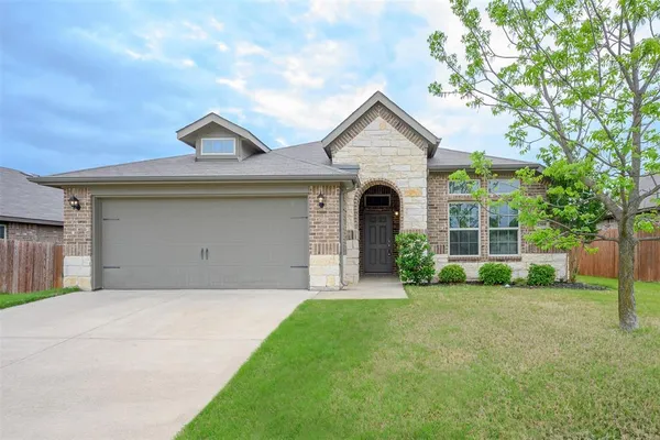 $2,480 | 2509 Doe Run, Weatherford, TX 76087