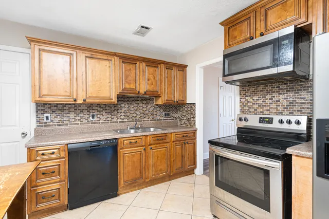 $300,000 | 115 Benarr Avenue Northwest, Fort Walton Beach, FL 32548