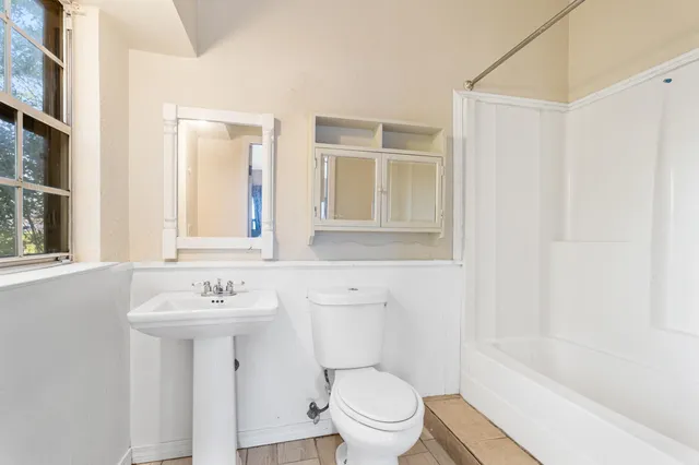 $300,000 | 115 Benarr Avenue Northwest, Fort Walton Beach, FL 32548