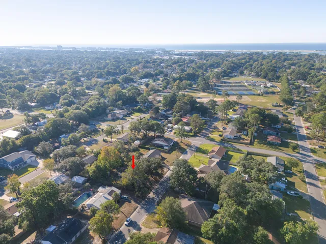 $300,000 | 115 Benarr Avenue Northwest, Fort Walton Beach, FL 32548