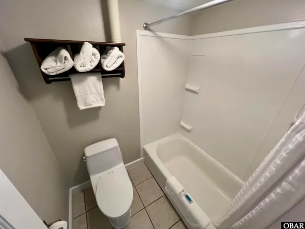 $229,000 | 205 Irvin Garrish Highway, Unit 101, Ocracoke, NC 27960